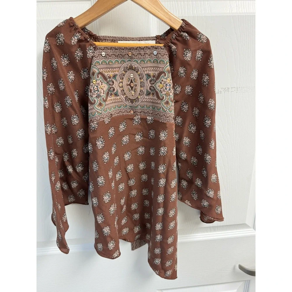 Mary-Kate and Ashley Girls XS 4/5‎ Cinnamon Paisley Sequin Bell Sleeve Tunic Top